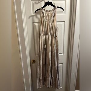 LAUREN CONRAD — maxi dress